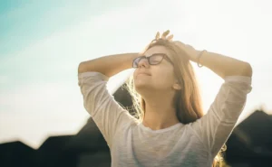 Como Encontrar Alegria em um Mundo Caótico: Um Guia Essencial